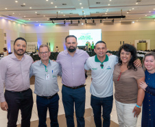 Aluno Monitor: entrega de celulares e protagonismo estudantil marcam abertura de evento em Foz do Iguaçu