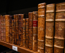 BIBLIOTECA
