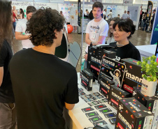 Governo do Paraná mobiliza conhecimento, inovação e serviços em evento de ciência e tecnologia