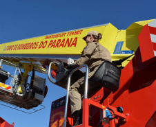 Plataformas mecânicas de 54 metros completam 5 anos de operação no CBMPR