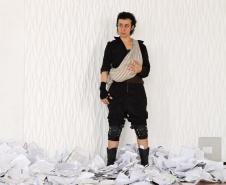 Peça sobre resistência feminina chega ao Teatro José Maria Santos