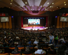 Ganhando o Mundo: 1,3 mil alunos passam pela preparação final antes do intercâmbio