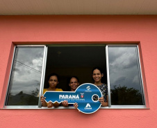 COHAPAR Entrega de moradias para famílias quilombolas de Guaraqueçaba