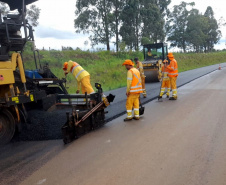 PR-459 conservação do pavimento DER/PR realiza melhorias em rodovia que conecta Pinhão e Reserva do Iguaçu 