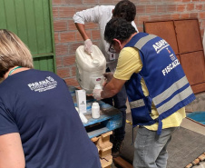 Adapar apoia operação do Gaeco contra venda irregular de agrotóxicos em Cascavel