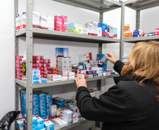 Mais de 366 milhões de unidades de medicamentos foram distribuídos pela Sesa para a população em 2024.