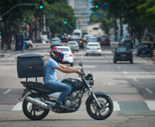 MOTOS
