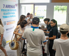Paranaguá, 27 de dezembro de 2024 - O porto de Paranaguá recebe novo navio com turistas.