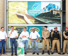 Reforço nas estradas: DER/PR entrega 36 viaturas e 5 cães ao Batalhão de Polícia Rodoviária