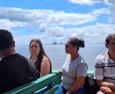 Baía dos Golfinhos: passeio é um dos  favoritos dos turistas que descem do navio de cruzeiro em Paranaguá