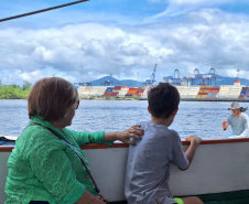 Baía dos Golfinhos: passeio é um dos  favoritos dos turistas que descem do navio de cruzeiro em Paranaguá