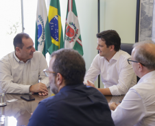 Estado se reúne com prefeito eleito de Curitiba para debater ações, estratégias e futuro do turismo na capital