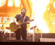 Show de César Menotti e Fabiano no Verão Maior Paraná em Pontal do Paraná