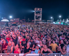 Show de César Menotti e Fabiano no Verão Maior Paraná em Pontal do Paraná