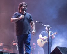 Show de César Menotti e Fabiano no Verão Maior Paraná em Pontal do Paraná