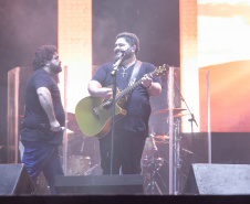 Show de César Menotti e Fabiano no Verão Maior Paraná em Pontal do Paraná