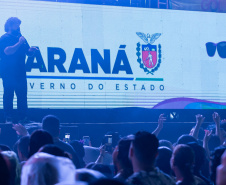 Show de César Menotti e Fabiano no Verão Maior Paraná em Pontal do Paraná
