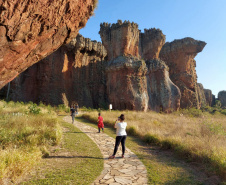 Cataratas, Linha Turismo e Litoral: turistas movimentam diferentes regiões do Paraná em janeiro