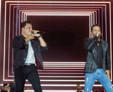 SHOW JOÃO NETO E FREDERICO