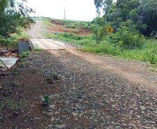 Com orientação e auxílio da Defesa Civil prefeitura de Dois Vizinhos reconstrói seis pontes