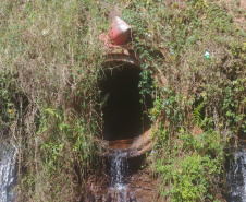 Novo bueiro em Ribeirão do Pinhal