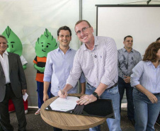Ceasa Paraná doará alimentos para o Zoológico de Curitiba