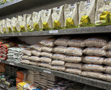 Governo do Paraná faz a entrega da 3ª remessa de produtos que compõem o cardápio escolar