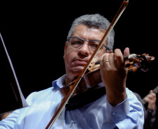 Famílias, movimentos, disposição no palco: confira como funciona uma orquestra sinfônica