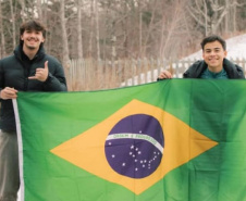  Saudade de casa: estudantes do Ganhando o Mundo vão passar o primeiro Dia das Mães fora do Brasil