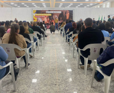 Estudantes de Itaperuçu e Tunas do Paraná são os primeiros a receber óculos do Programa Bons Olhos