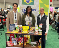 Invest Paraná apresenta produtos de 14 empresas paranaenses na Sial Canada 2025