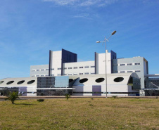 Hospital Regional do Centro Oeste é referência em cirurgias eletivas e formação profissional