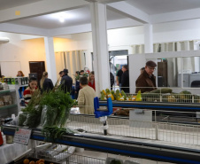 Com apoio do Coopera Paraná, feira da agricultura familiar de Missal é reestruturada