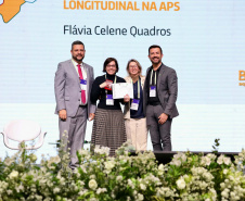 Saúde encerra participação em congresso nacional com premiação de municípios paranaenses