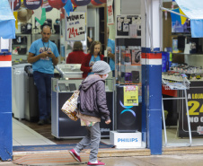 COMERCIO