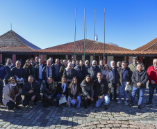 Paraná promove encontro inédito para fortalecer arborização urbana nos municípios