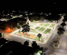  Substituição de luminárias tradicionais por LED já promove 30% de economia, mais de R$ 5,6 milhões anuais em todo Paraná