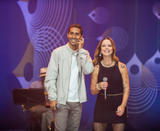  Sambabook Beth Carvalho: Projeto homenageia a madrinha do samba no Guairão 