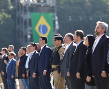 Investimento de R$ 63 milhões: Ratinho Junior entrega 431 motos e viaturas para a PMPR