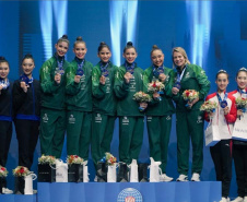 Atleta paranaense conquista ouro inédito em copa do mundo de ginástica rítmica