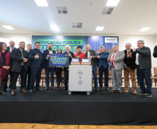 VICE ENTREGA TABLETS EDUCAÇÃO