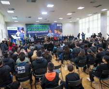 VICE ENTREGA TABLETS EDUCAÇÃO