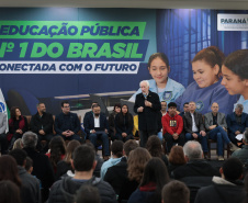 VICE ENTREGA TABLETS EDUCAÇÃO