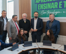 VICE ENTREGA TABLETS EDUCAÇÃO