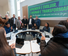 VICE ENTREGA TABLETS EDUCAÇÃO