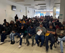 Mutirão de Empregos na Saúde oferece mais de 500 vagas em Curitiba, que já registrou mais de 16 mil contratações na área só em 2025