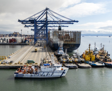 Portos - Navio-Escola atraca no Porto de Paranaguá e oferece experiência prática a universitários