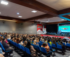 Rede estadual: professores debatem práticas pedagógicas inovadoras e interdisciplinares