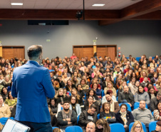 Investigação Saeb: evento de formação para professores debate práticas pedagógicas inovadoras e interdisciplinares na rede estadual