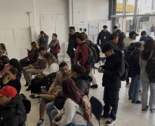 Mutirão do Emprego reúne mais de 20 empresas, lota agência e pré-aprova 272 trabalhadores